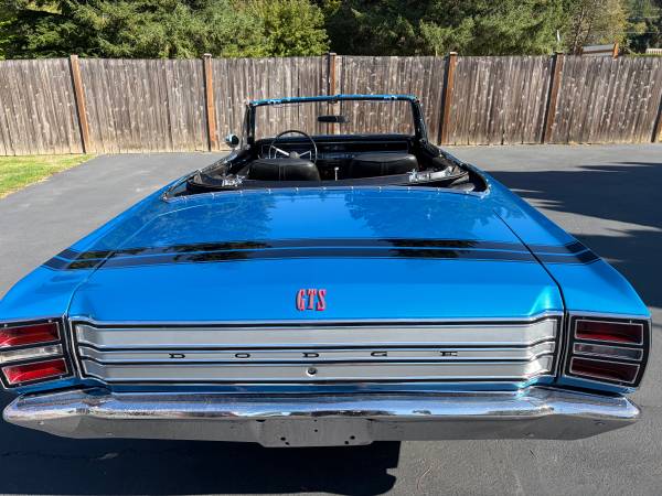 Dodge, dovoz USA — foto 5 z 12
