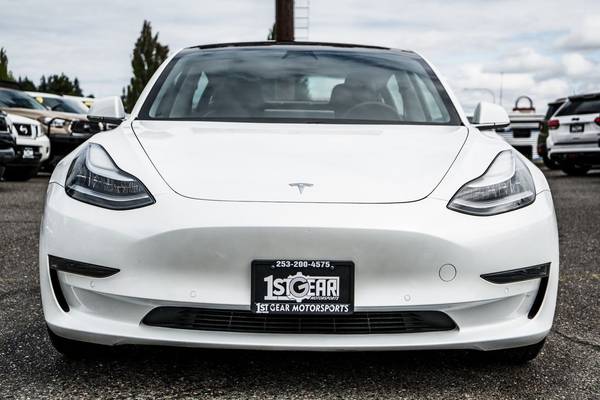 2020 Tesla, dovoz USA — foto 2 z 11