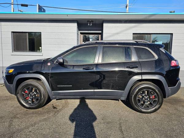 2019 Jeep, dovoz USA — foto 2 z 12
