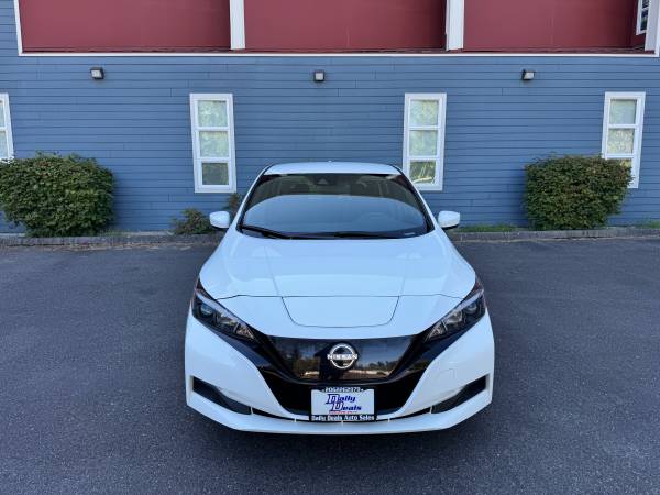 2025, dovoz USA — foto 9 z 11
