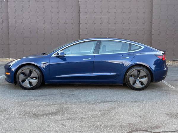 2018 Tesla, dovoz USA — foto 4 z 12