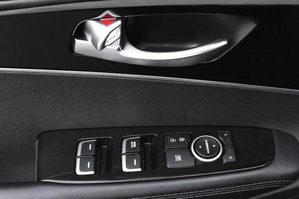2017 Kia, dovoz USA — foto 10 z 12
