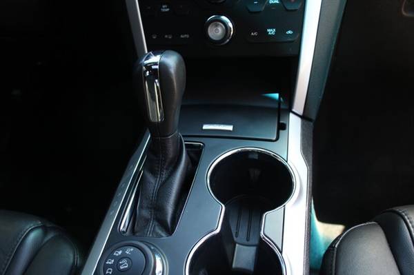 2015 Ford, dovoz USA — foto 8 z 12