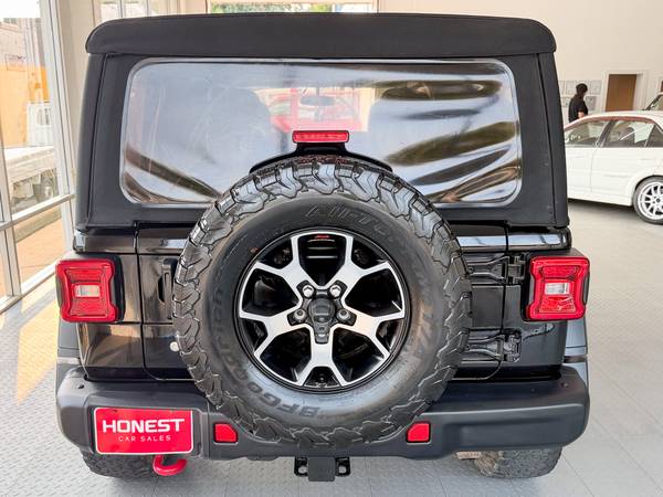 2018 Jeep, dovoz USA — foto 5 z 12