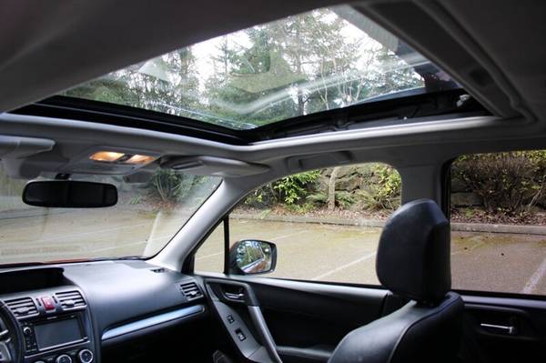 2014 Subaru, dovoz USA — foto 9 z 12