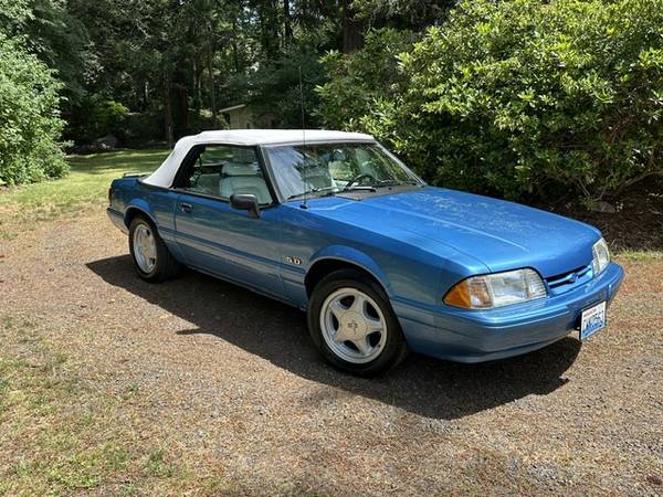 1992 Ford, modrá, dovoz USA — foto 2 z 7