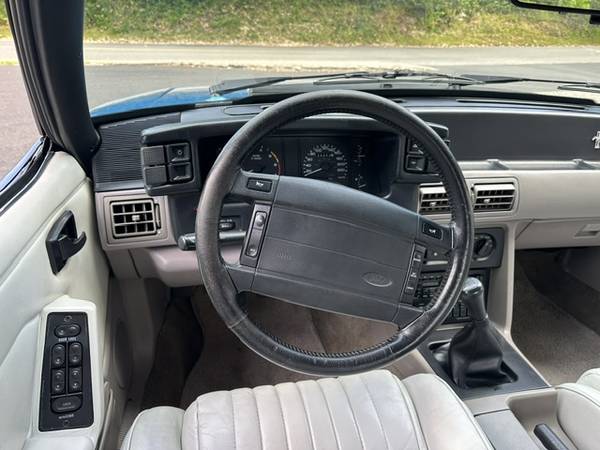 1992 Ford, modrá, dovoz USA — foto 4 z 7