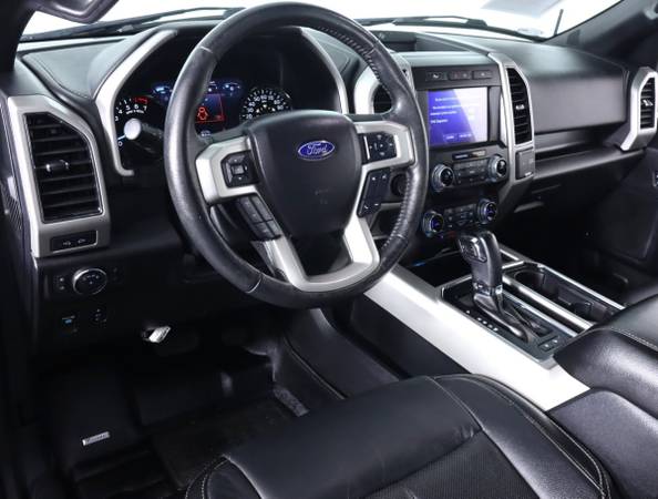 2020 Ford, dovoz USA — foto 9 z 12
