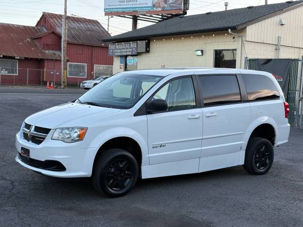 2012 Dodge, dovoz USA — foto 6 z 12