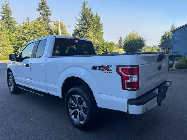 2019 Ford, dovoz USA — foto 7 z 12
