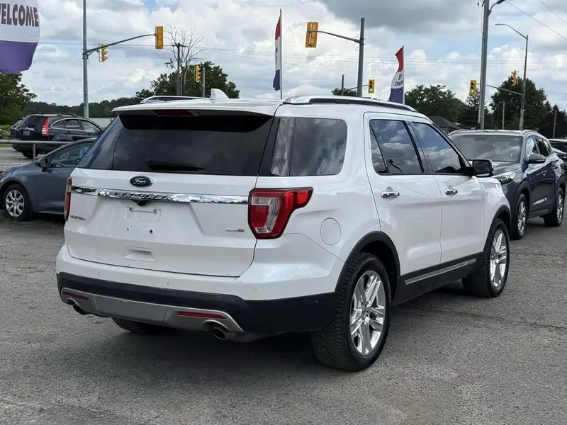 2016 Ford Explorer LIMITED, bílá, 115 814 km, dovoz Kanada — foto 3 z 12