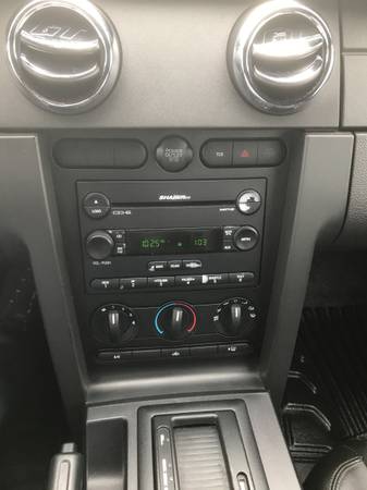 2006 Ford, modrá, dovoz USA — foto 5 z 12