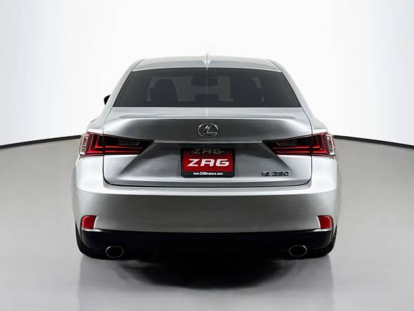 2015 Lexus, dovoz USA — foto 4 z 12