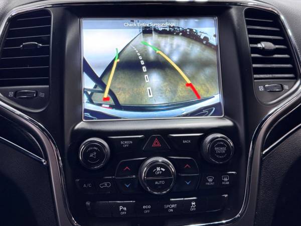 2017 Jeep, dovoz USA — foto 11 z 12