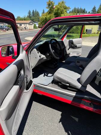 2000 Ford, dovoz USA — foto 4 z 12