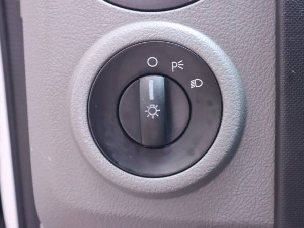 2012 Ford, dovoz USA — foto 10 z 12
