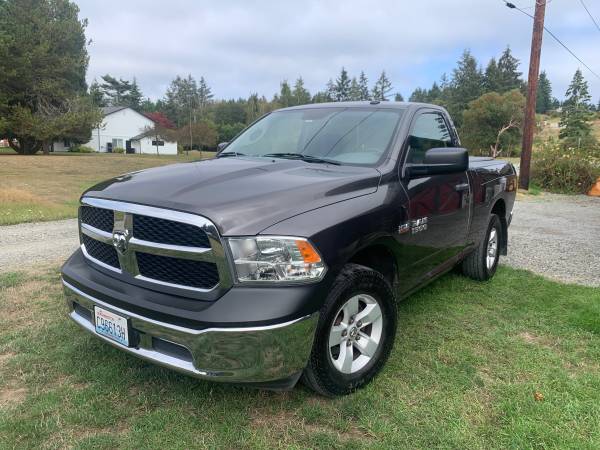 2017 Dodge, dovoz USA — foto 2 z 9