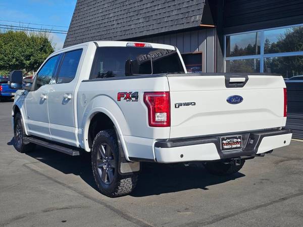 2017 Ford, dovoz USA — foto 3 z 12
