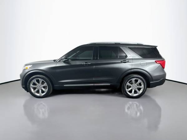 2020 Ford, dovoz USA — foto 2 z 12