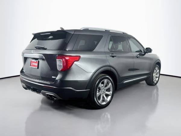 2020 Ford, dovoz USA — foto 5 z 12