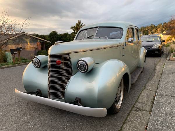 1938 Studebaker Commander, dovoz USA — foto 2 z 9