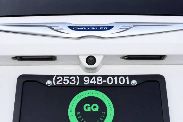 2019 Chrysler, dovoz USA — foto 7 z 12