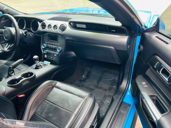 2017 Ford, dovoz USA — foto 10 z 12