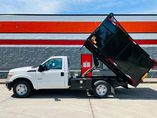 2011 Ford, dovoz USA — foto 4 z 12