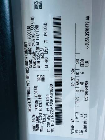 2016 Ford, dovoz USA — foto 9 z 12