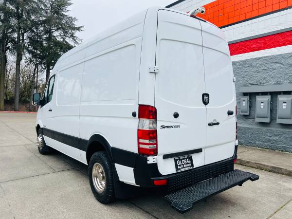 2008 Dodge, dovoz USA — foto 5 z 12