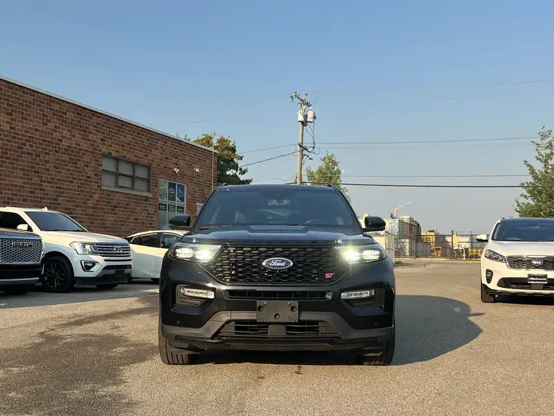 2020 Ford Explorer ST, černá, 73 527 km, dovoz Kanada — foto 2 z 12