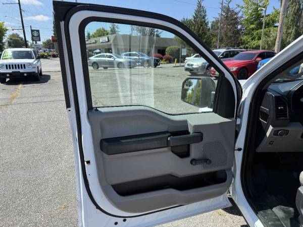 2018 Ford, dovoz USA — foto 10 z 12