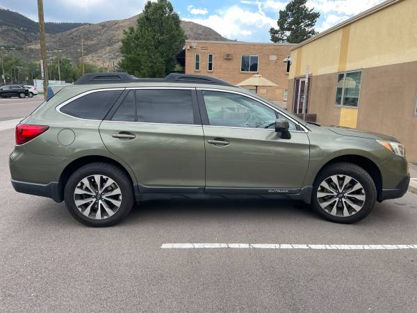 2016 Subaru, dovoz USA — foto 2 z 12
