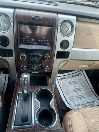 2013 Ford, dovoz USA — foto 10 z 12