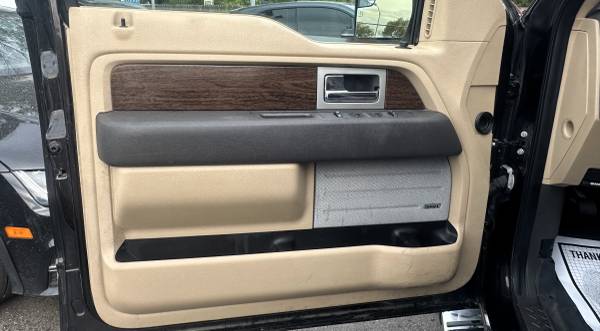 2013 Ford, dovoz USA — foto 12 z 12