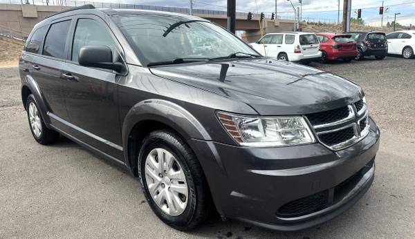 2018 Dodge, dovoz USA — foto 3 z 12