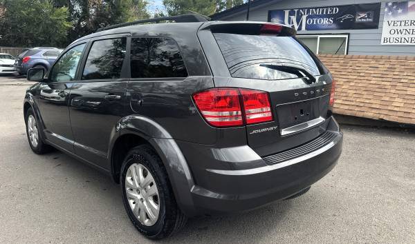 2018 Dodge, dovoz USA — foto 6 z 12