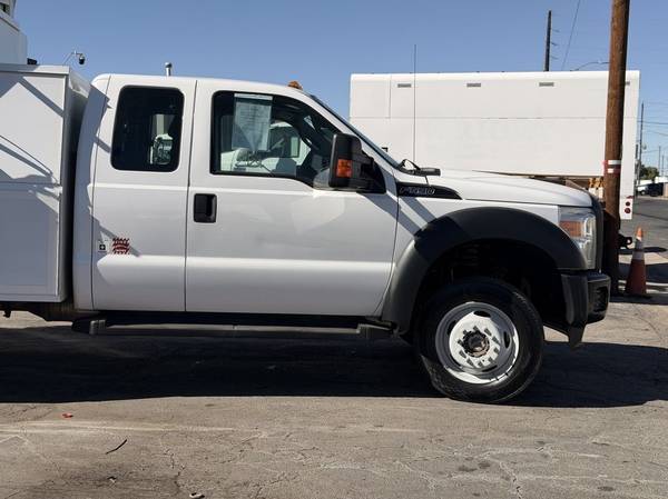 2016 Ford, dovoz USA — foto 10 z 12