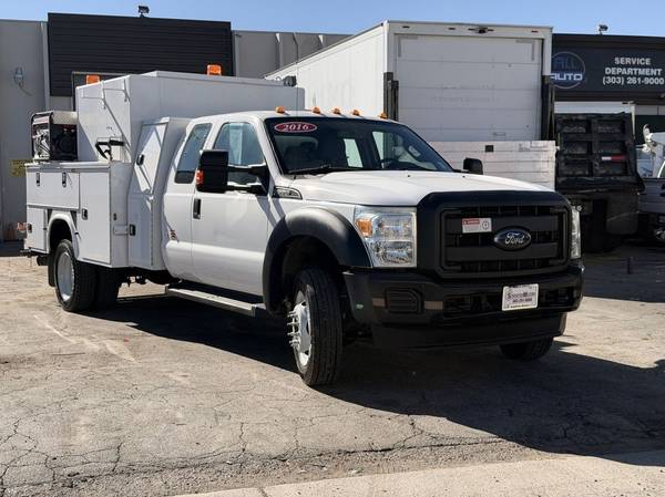 2016 Ford, dovoz USA — foto 11 z 12
