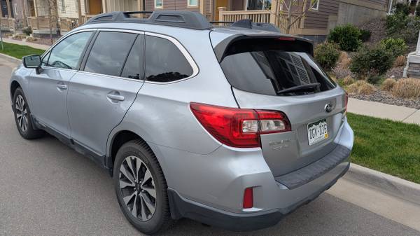 2016 Subaru, dovoz USA — foto 3 z 12