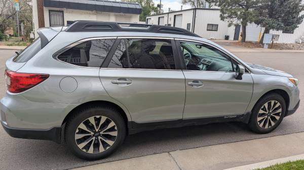 2016 Subaru, dovoz USA — foto 5 z 12