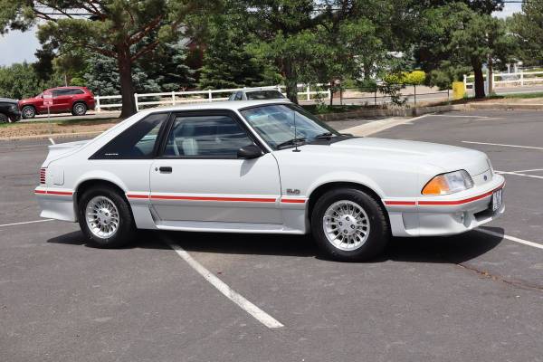1988 Ford, dovoz USA — foto 2 z 12