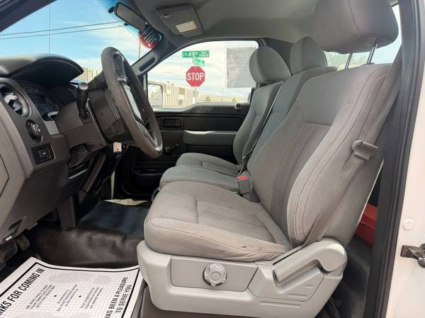 2014 Ford, dovoz USA — foto 11 z 12