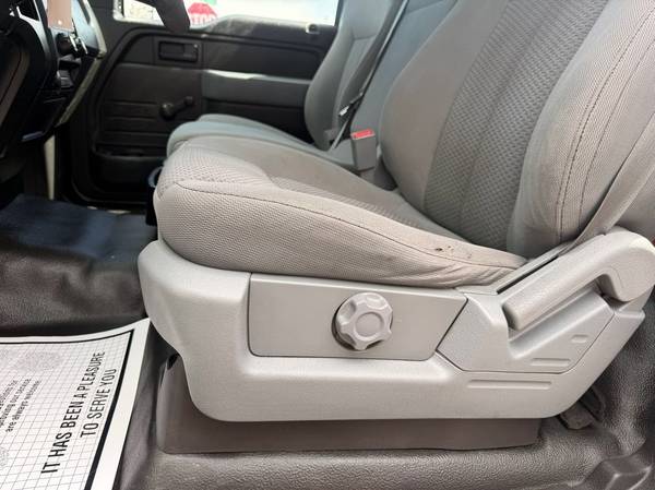 2014 Ford, dovoz USA — foto 12 z 12