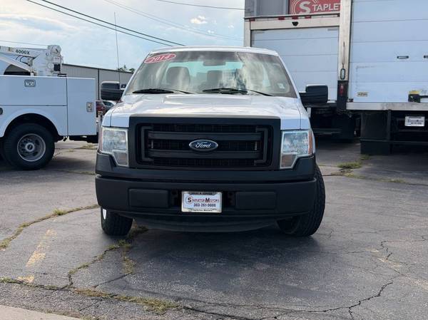 2014 Ford, dovoz USA — foto 8 z 12