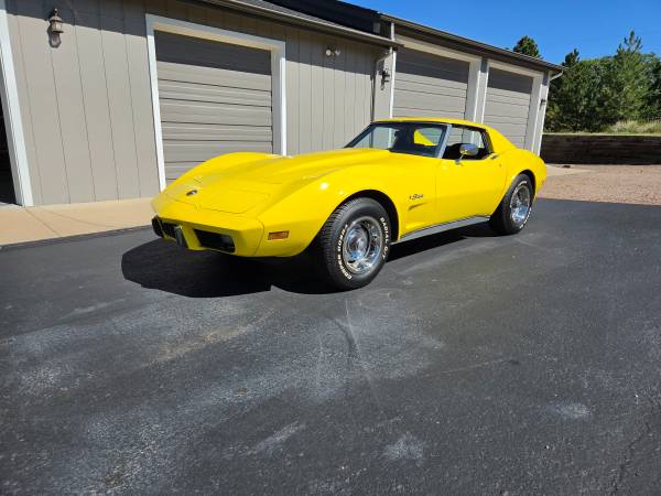 1976 Corvette, dovoz USA — foto 11 z 11
