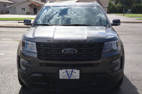 2017 Ford, dovoz USA — foto 12 z 12