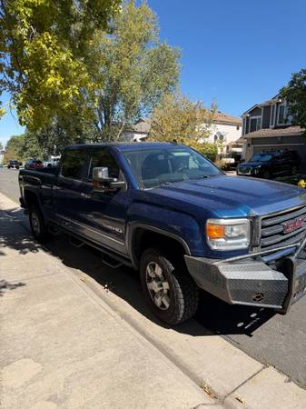 2016 GMC, modrá, dovoz USA — foto 4 z 8