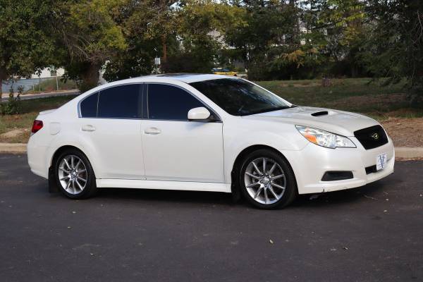 2010 Subaru, dovoz USA — foto 2 z 12