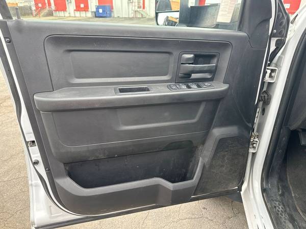 2018 Dodge, dovoz USA — foto 12 z 12
